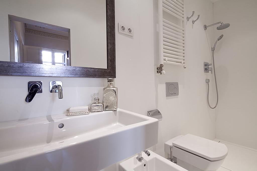 Apartment Barcelona Rentals - Rambla De Catalunya Center Ngoại thất bức ảnh